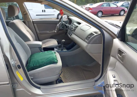 2004 Toyota Camry Le from USA, damaged, VIN 4T1BE30K34U848719